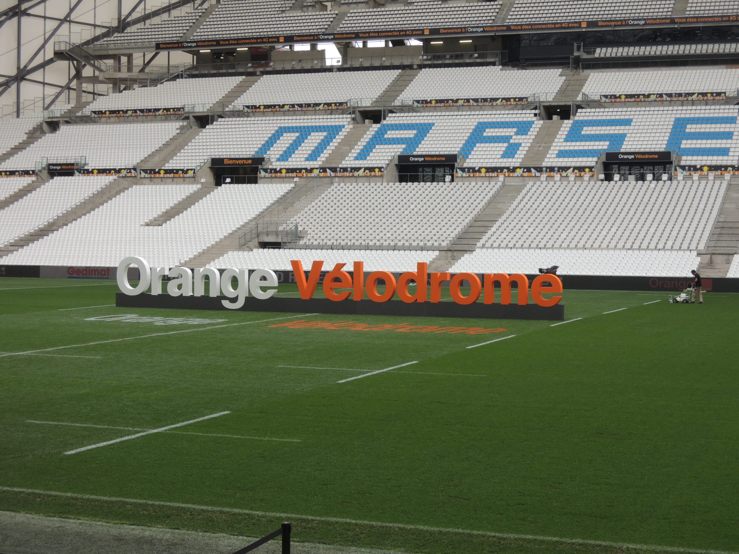 Orange Velodrome Gros Mots